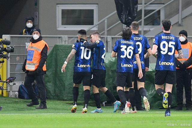 荷兰轻取瑞典，托尼状态火热