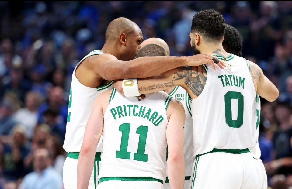 太阳横扫魔术，塔图姆带队取胜