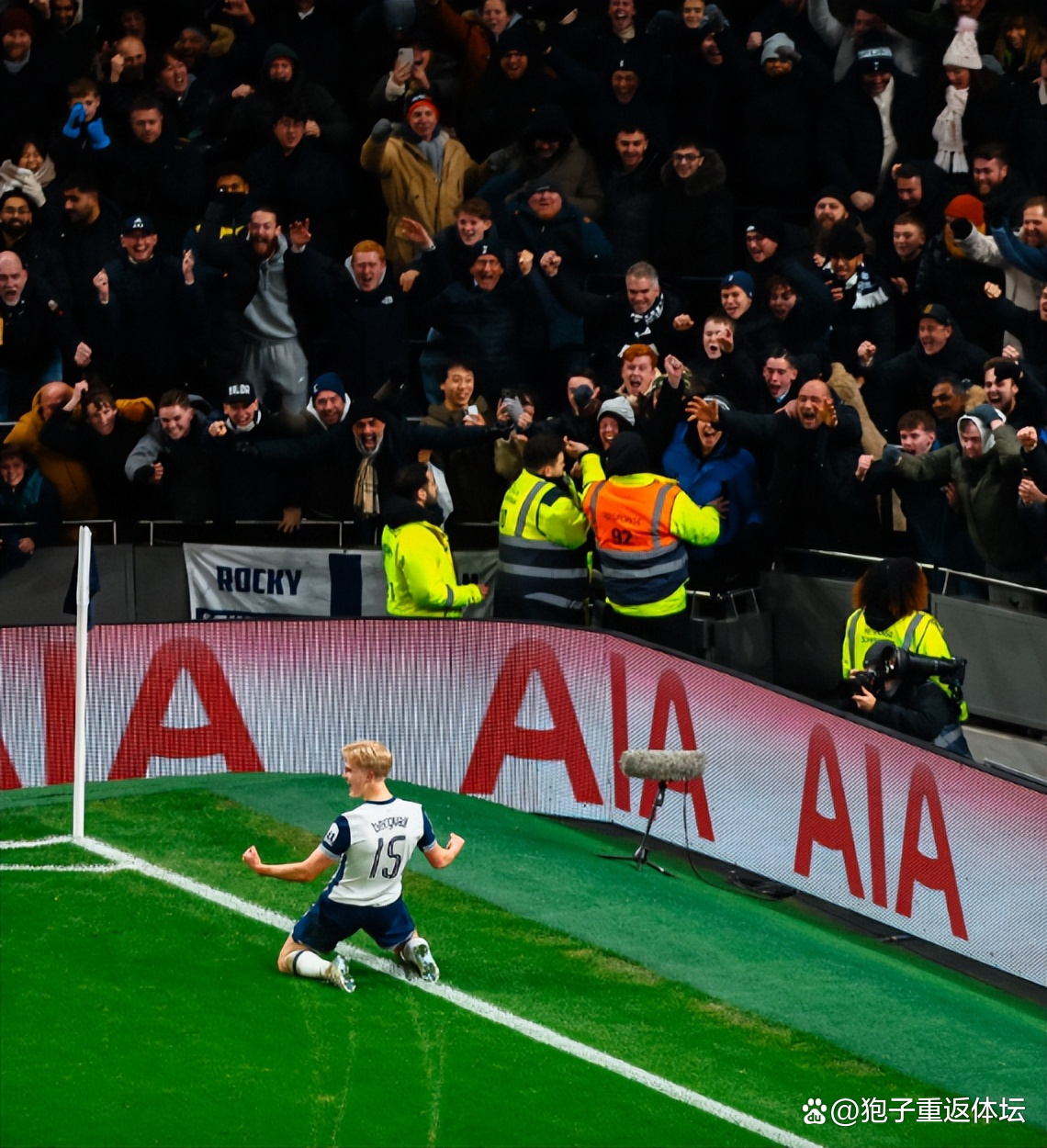 利物浦翻盘曼城,库尔图瓦点燃赛场 利物浦翻盘曼城,库尔图瓦点燃赛场