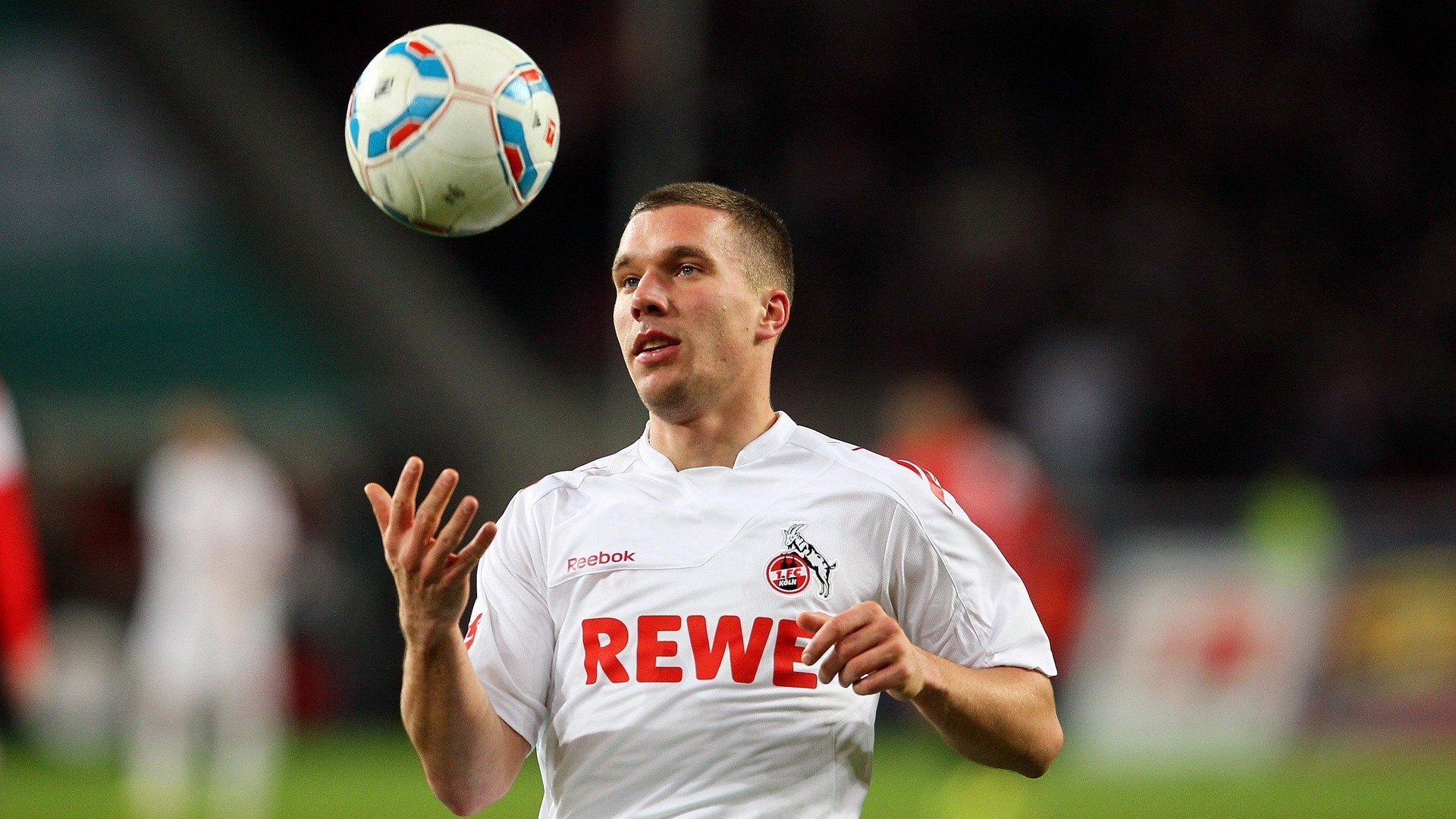 德罗赞赛后评分拉满背后，当奇才成为动词，上海队被上了一堂现代篮球课